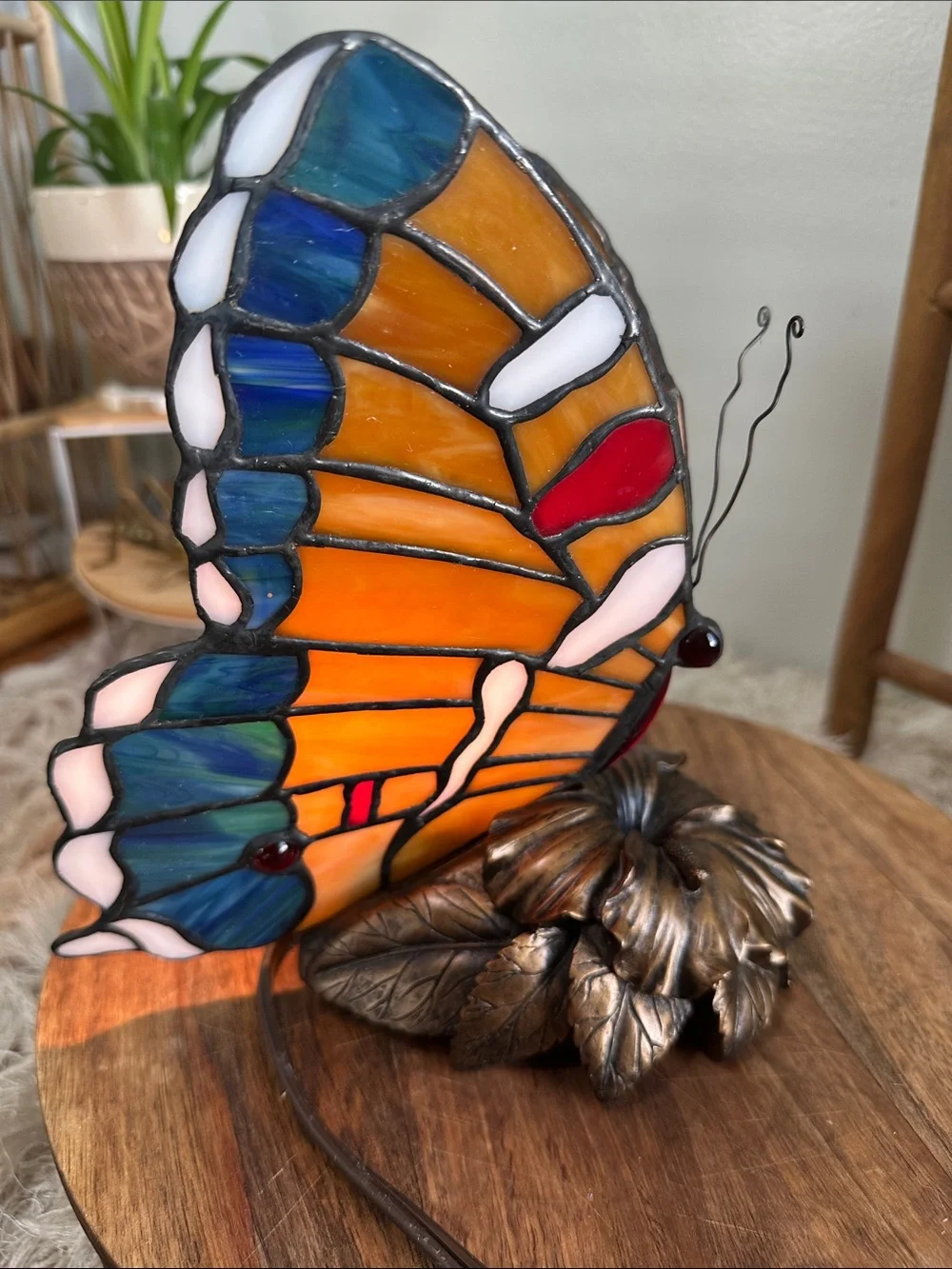 Tiffany Style‎ Stained Glass Butterfly On Flower Night Light Table Lamp Works